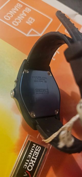 Reloj Seiko Kinetic Coca-Cola nuevo 