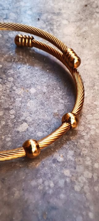 Pulsera Dorada Trenzada