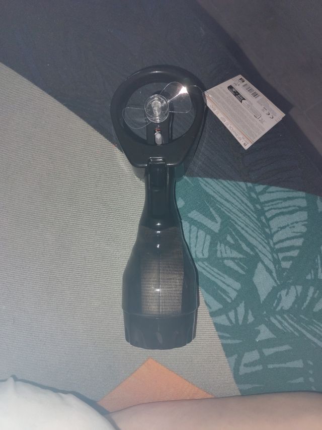 Mini ventilador-rociador agua