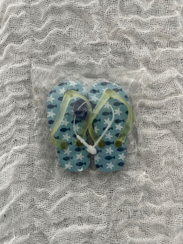 Gomma da cancellare a forma di infradito