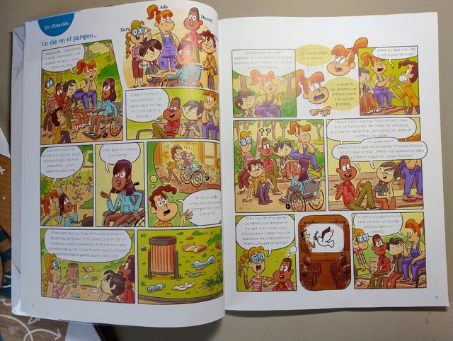 2 libros Educación en Valores Cívicos y Éticos.