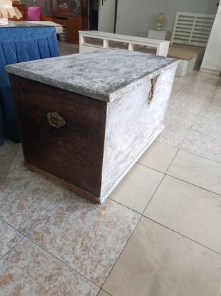Baúl madera blanco-marrón
