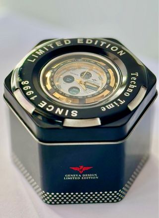 Relógio Geneva Design Dourado
