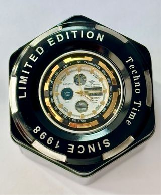 Relógio Geneva Design Dourado