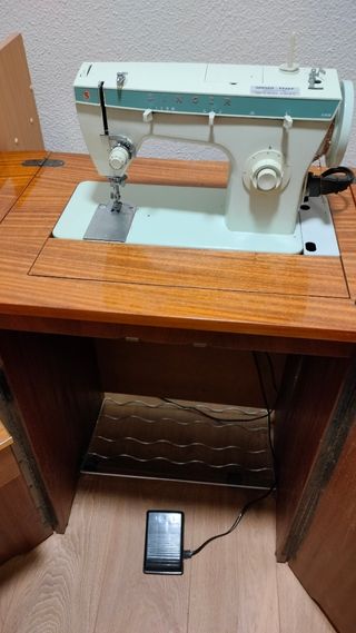 Máquina coser Singer eléctrica (escucho ofertas)