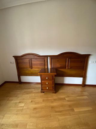 Cabecero cama + 1 mesita + cómoda + Espejo 