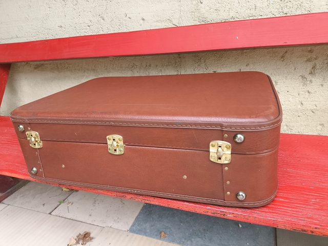 Maleta vintage marrón