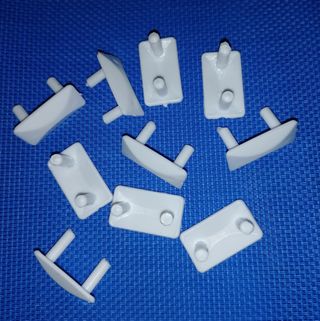 10 Protectores enchufes blancos