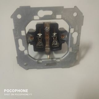 Enchufe eléctrico Simon