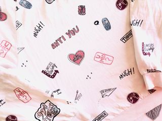 Sudadera Bershka blanca estampada