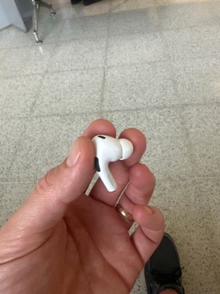 AirPods Pro 2 derecho APPLE