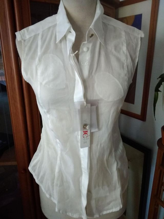 Blusa Versace . Auténtica .
Única.