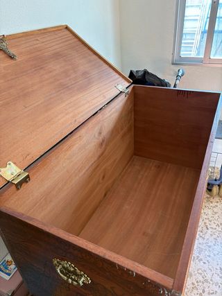 Baúl madera tallada antiguo no envios recogida en 