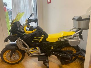 Moto BMW 1250 Infantil Injusa