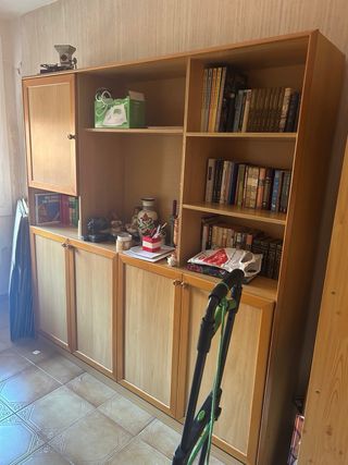 Mueble cama madera con estantes