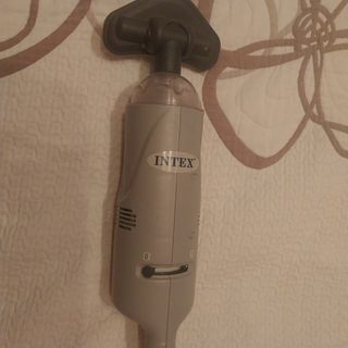 Depuradora + Limpiafondos Intex