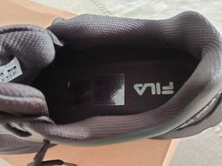 Zapatillas FILA negro - Talla 46