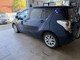Toyota Verso 2011