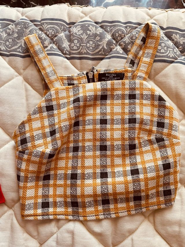 Blusa Bershka cuadros XS