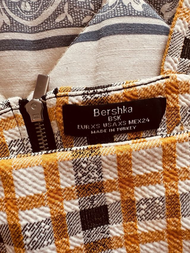 Blusa Bershka cuadros XS