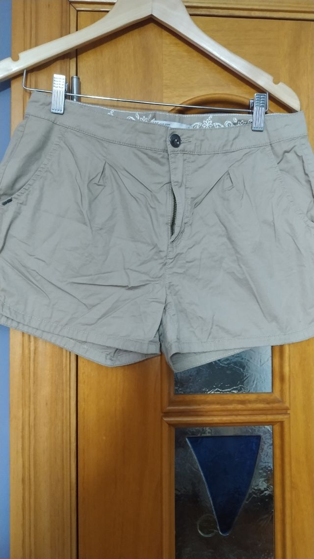 Shorts ONLY beige talla L