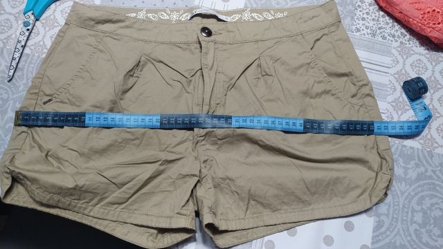 Shorts ONLY beige talla L
