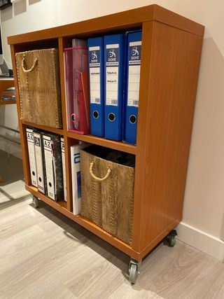 credenza in legno (melamina color ciliegia)