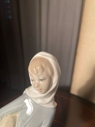 Pastora Lladró: Figura porcelana