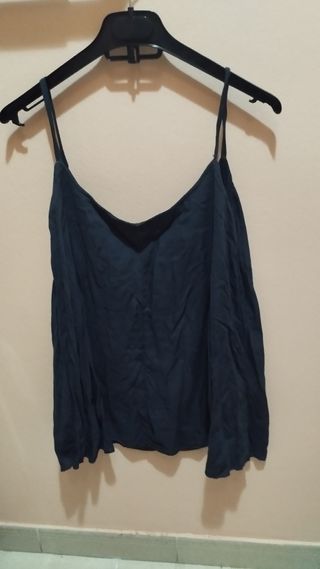 Top ancho azul marino tirantes finos