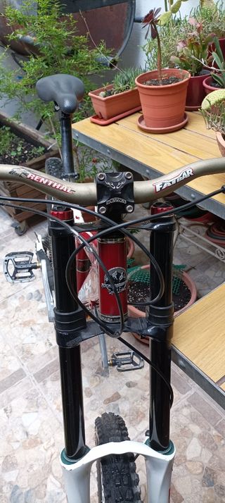 Bicicleta descenso BMX ROCKY MOUNTAIN 