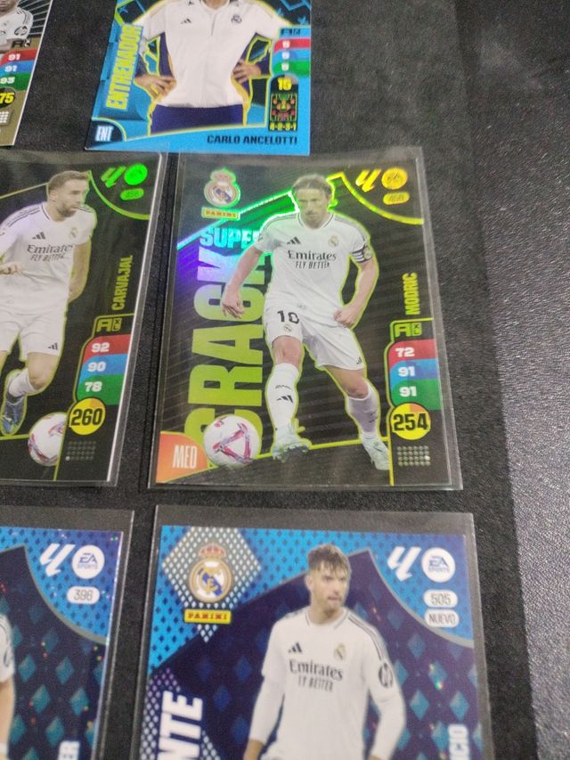 Cromos Adrenalyn Real Madrid 2025