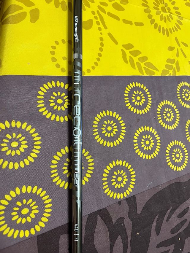 Varillade golf driver Recoil Mamiya 40g F1