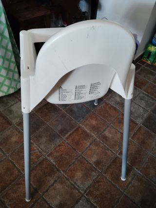 Trona Ikea bebé