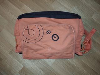 Carrito bebé Concord Neo color naranja  y marrón.