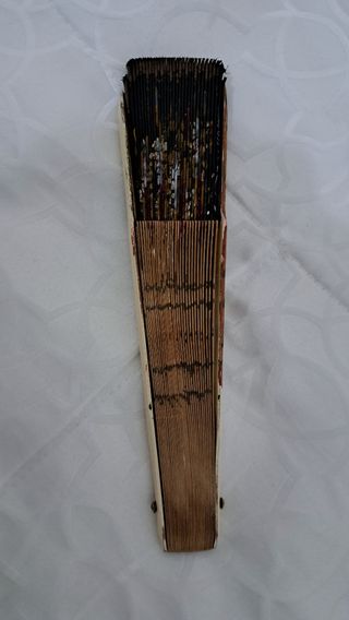 Abanico  antiguo pintado a mano