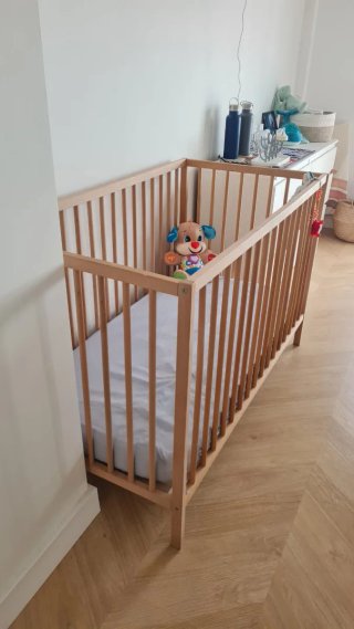 Cuna Ikea SNIGLAR (no incluye barrera blanca)