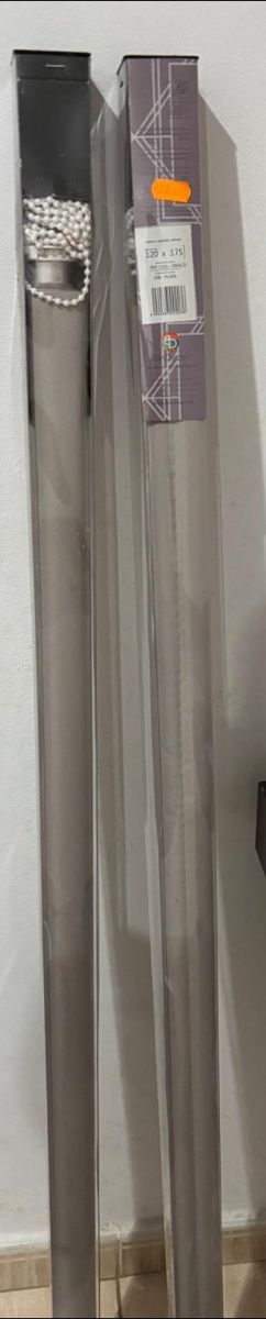 Estores enrollables grises 120x175