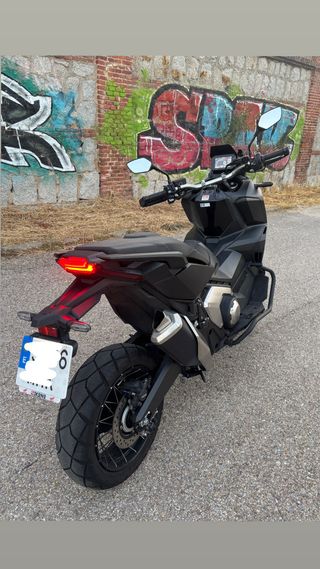 Honda X-ADV 750 - Moto 2023