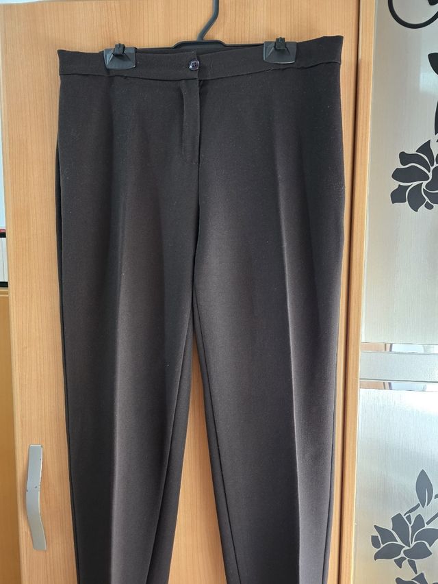 Pantalón de vestir de mujer talla 40
FESTA.2 EUROS