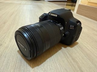 Canon EOS 700D + Objetivo 18-135mm