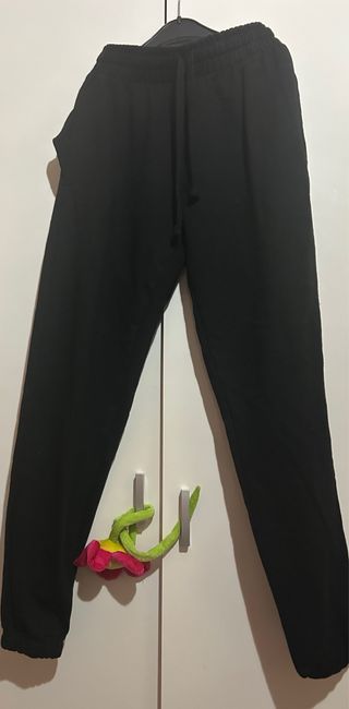 Pantalones deportivos negros