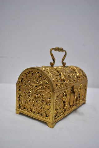 Antiguo cofre joyero de bronce al mercurio