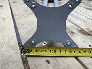 SOPORTE UNIVERSAL PARA PANTALLA