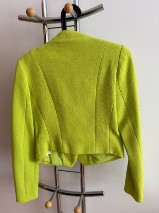 Chaqueta Zara verde lima