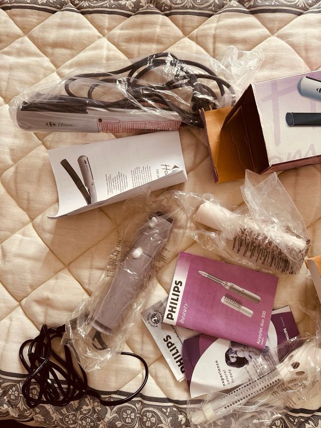 Plancha pelo Carrefour + moldeador Philips