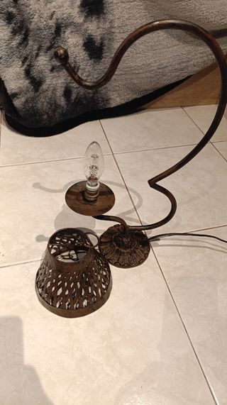 Lámpara de Mesa Vintage Industrial - Forja