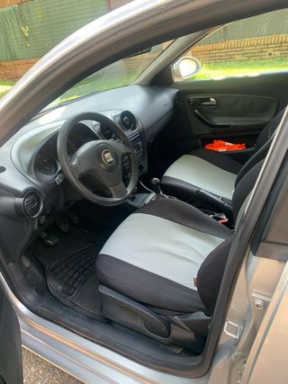 SEAT Cordoba 2004