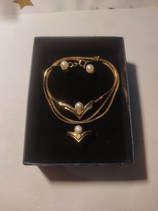 Bajada Conjunto perlas blancas/circonitas baño 9K