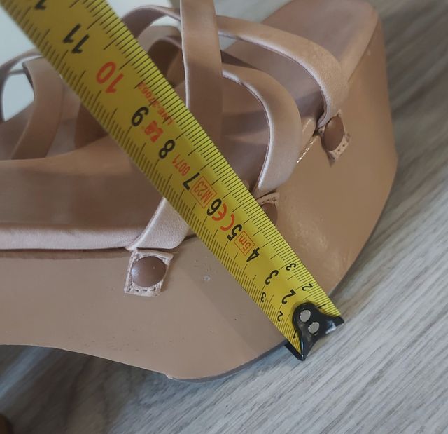 Sandálias plataforma Schutz bege 35