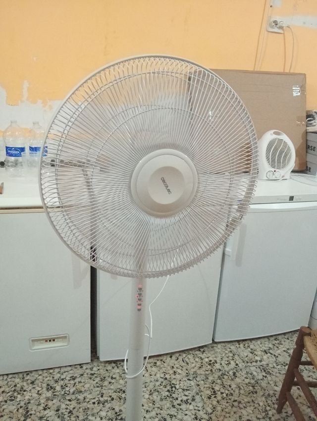 Oferta Solo hoy Ventilador Cecotec pie blanco con